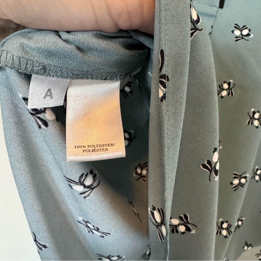 Ann Taylor Teal Collared Blouse with Black and White Floral Pattern Small - Picture 4 of 5